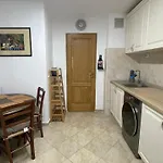 Apartment 2_traveler's Retreat *